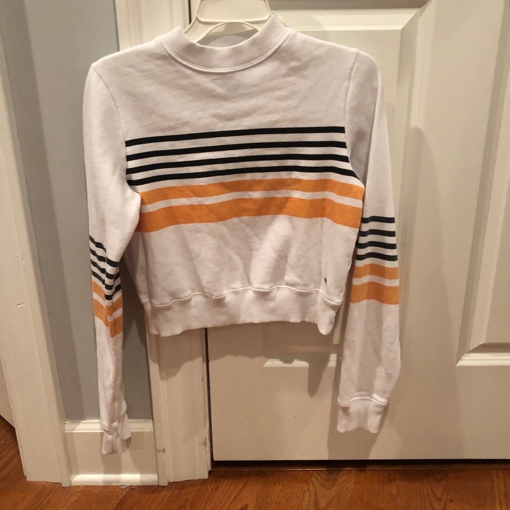 Hollister cropped sweatshirt!!